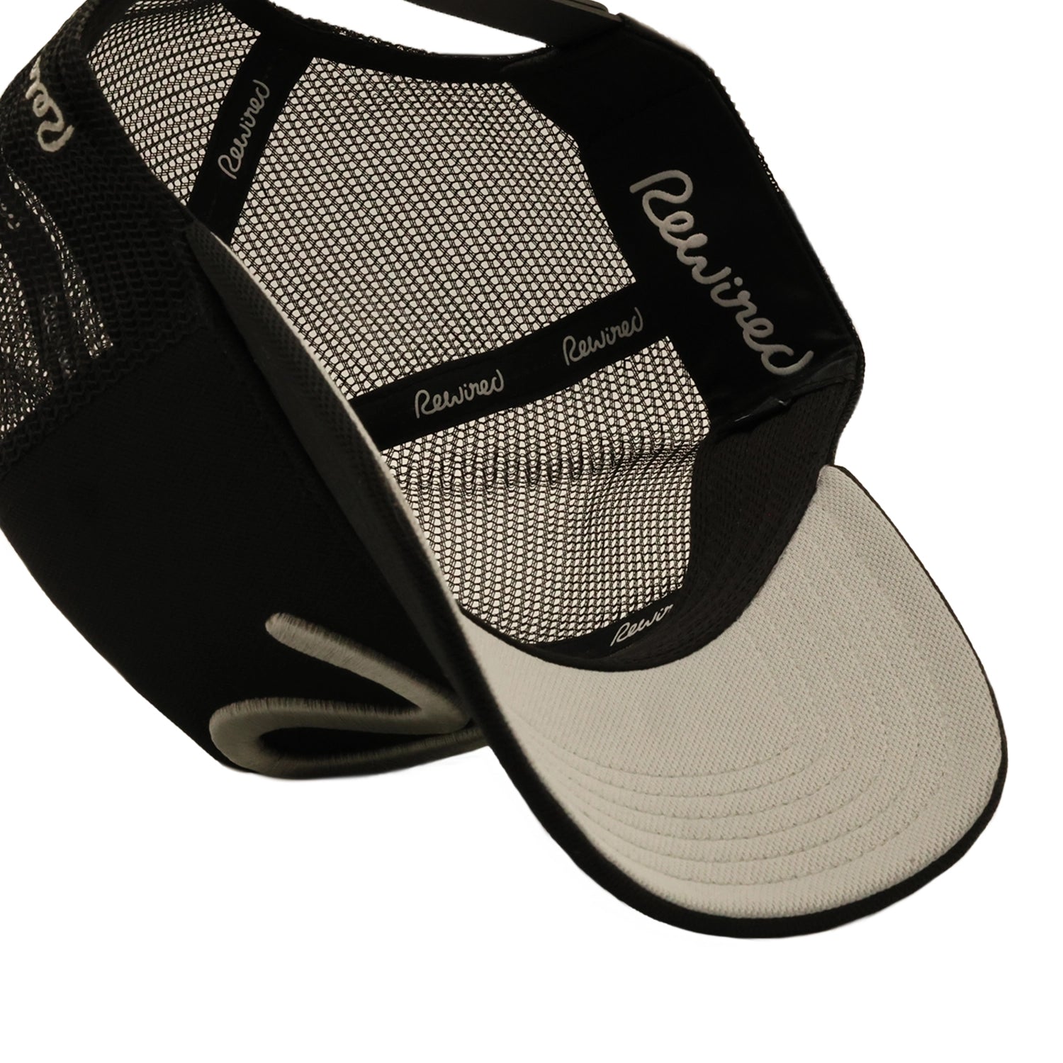 Rewired 2.0 R Trucker - Black/Light Grey - Under Visor