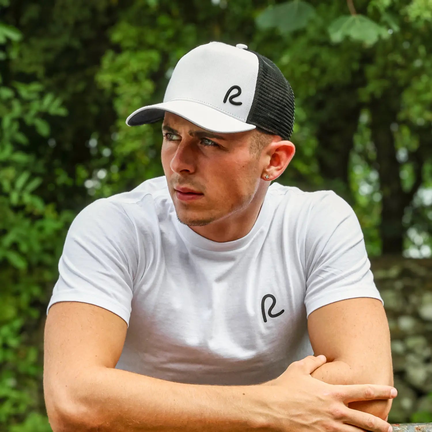 Rewired 2.0 Essential R Trucker - White/Black/Black